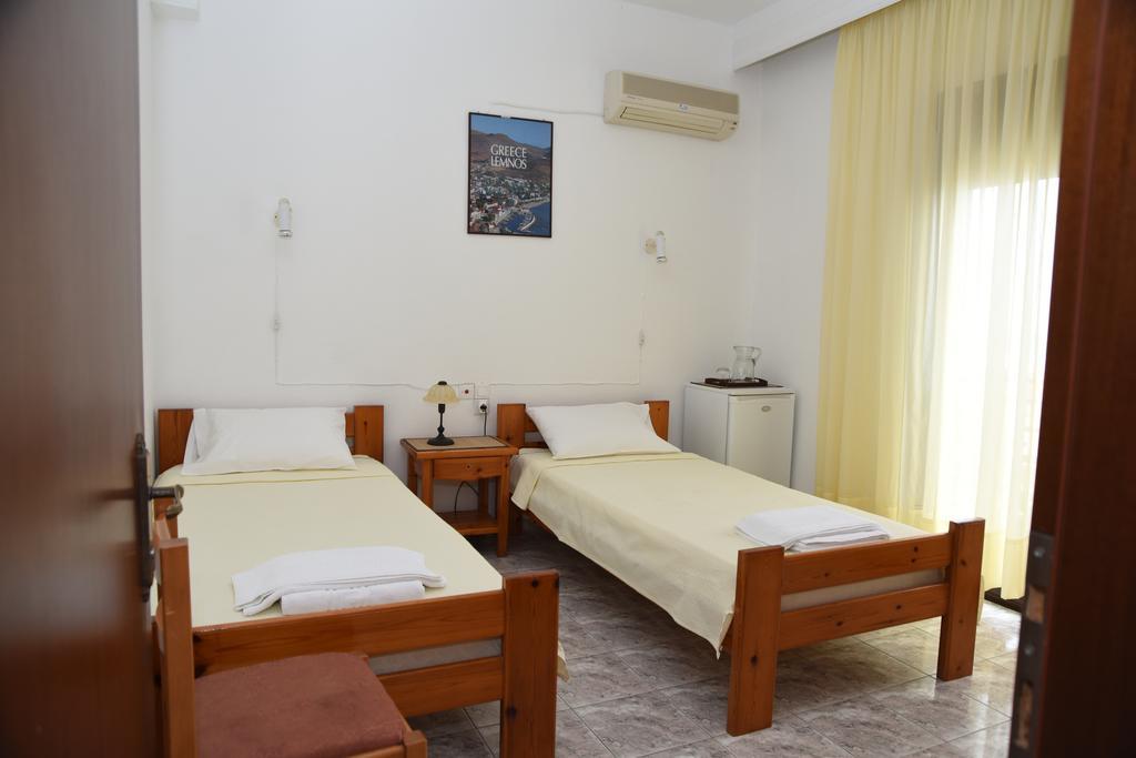 Anestis Chatzimihail Rooms Kamariotissa Экстерьер фото